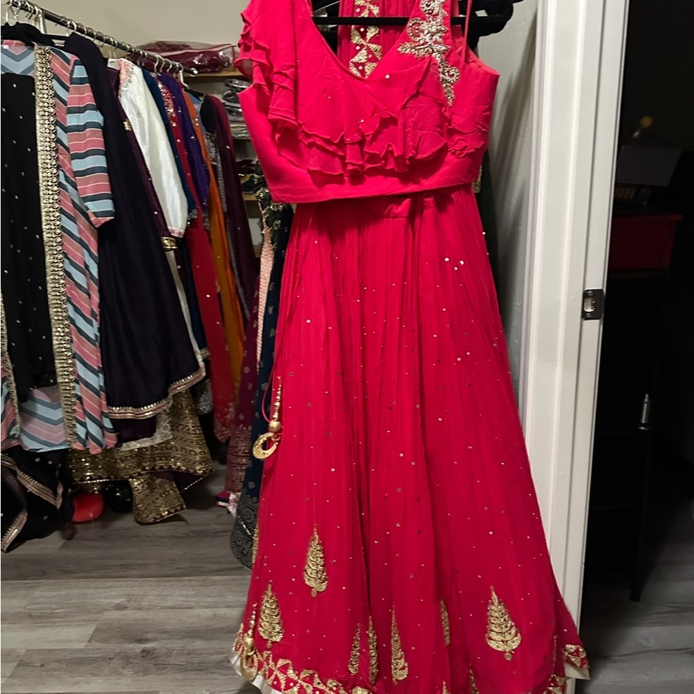 Pink lehenga - Picture 2 of 4